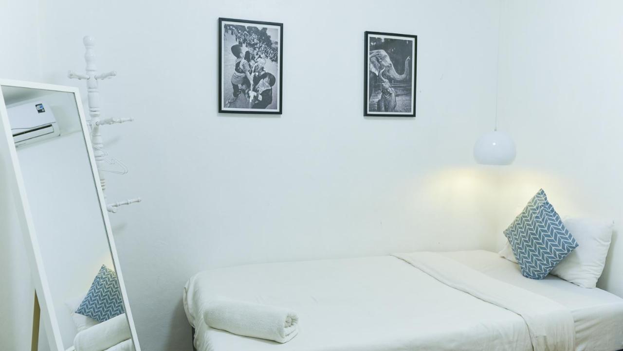 24 Poshtel Chiangmai Hostel Чиангмай Екстериор снимка