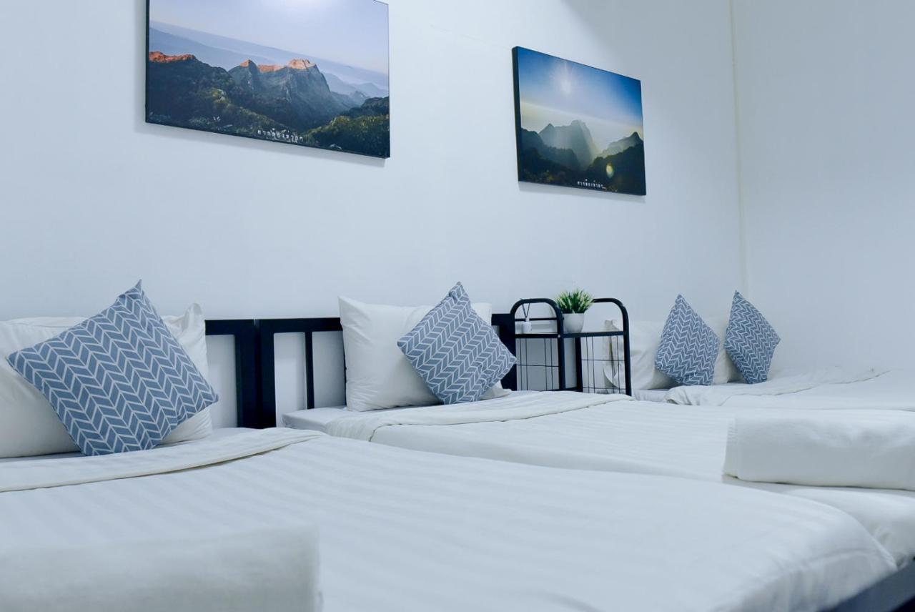 24 Poshtel Chiangmai Hostel Чиангмай Екстериор снимка