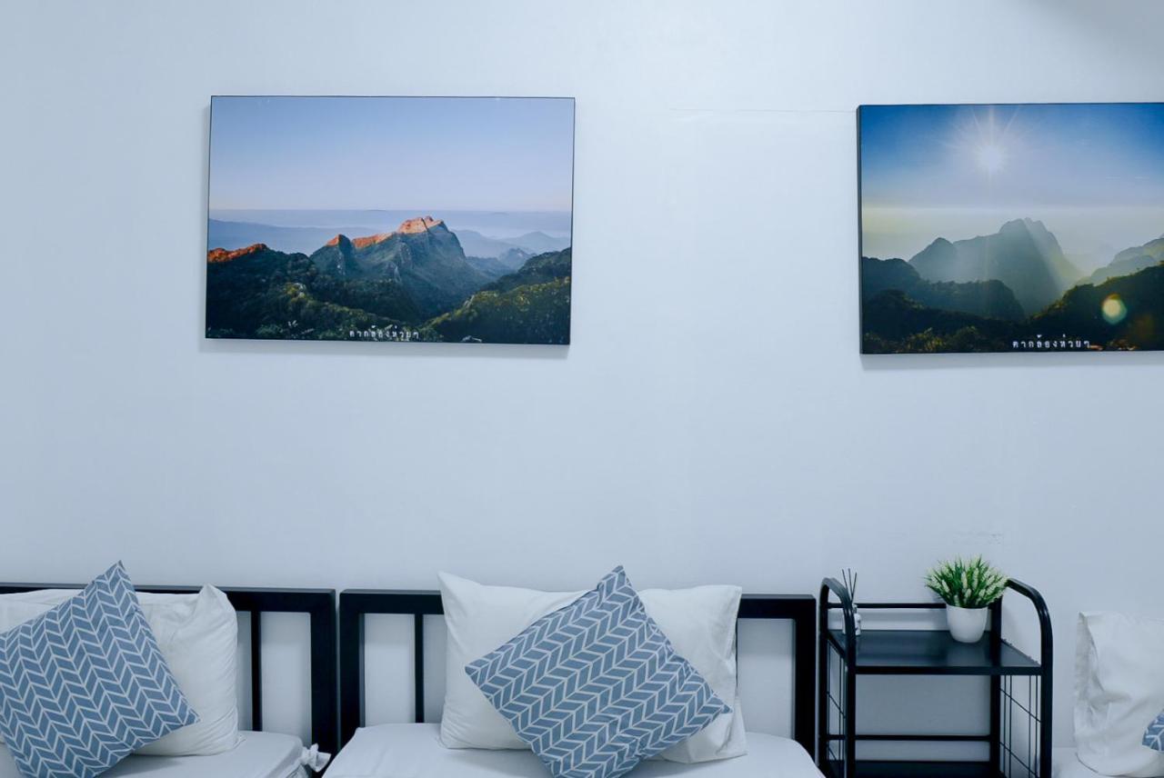 24 Poshtel Chiangmai Hostel Чиангмай Екстериор снимка