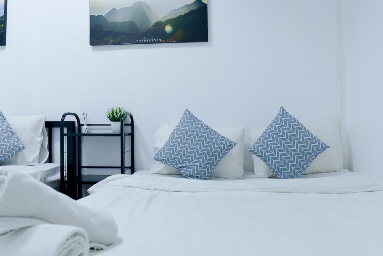 24 Poshtel Chiangmai Hostel Чиангмай Екстериор снимка