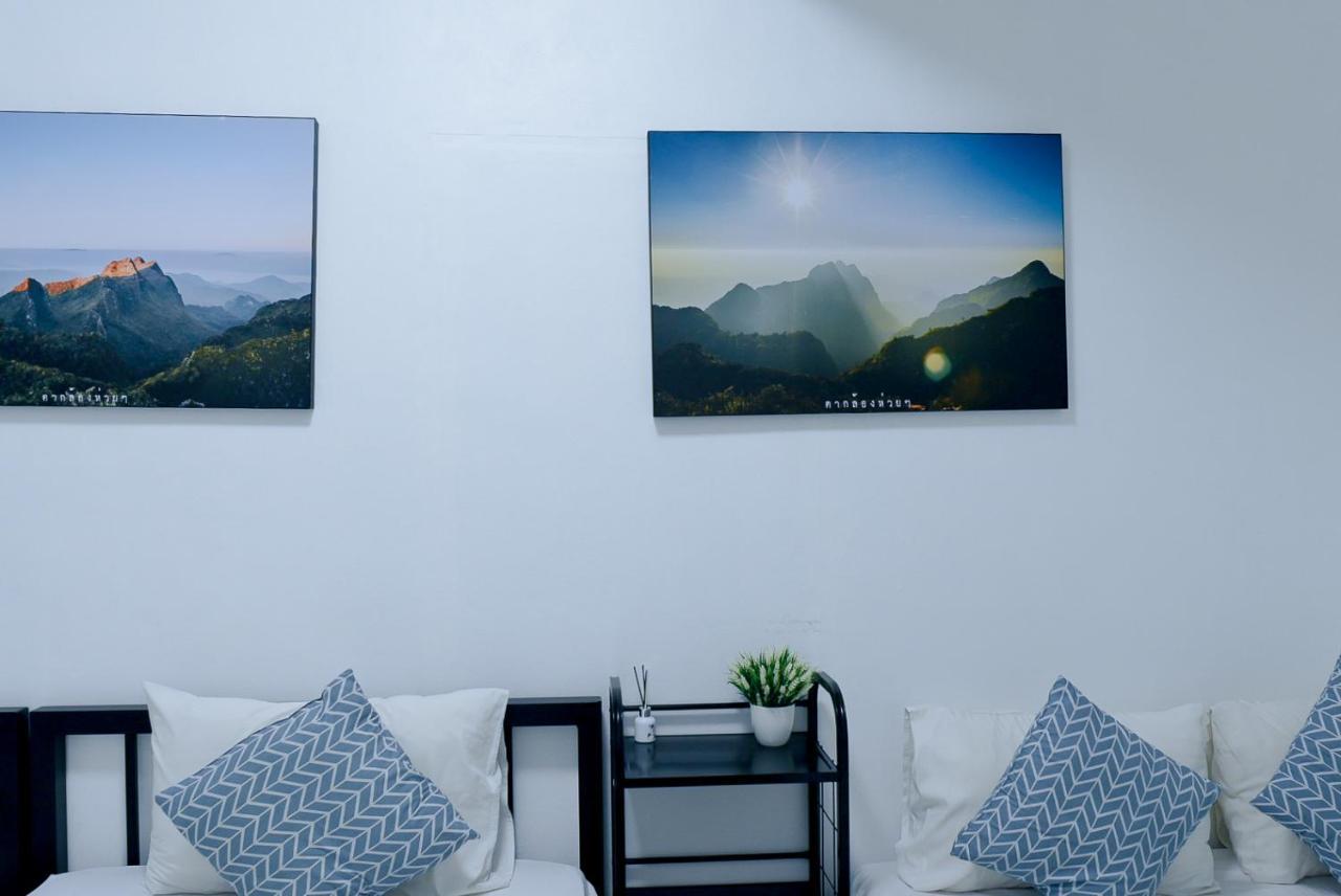 24 Poshtel Chiangmai Hostel Чиангмай Екстериор снимка