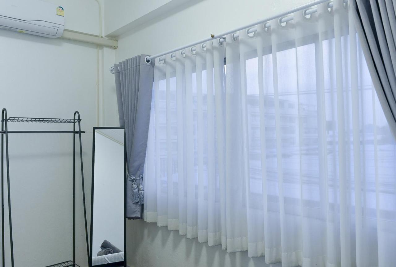 24 Poshtel Chiangmai Hostel Чиангмай Екстериор снимка