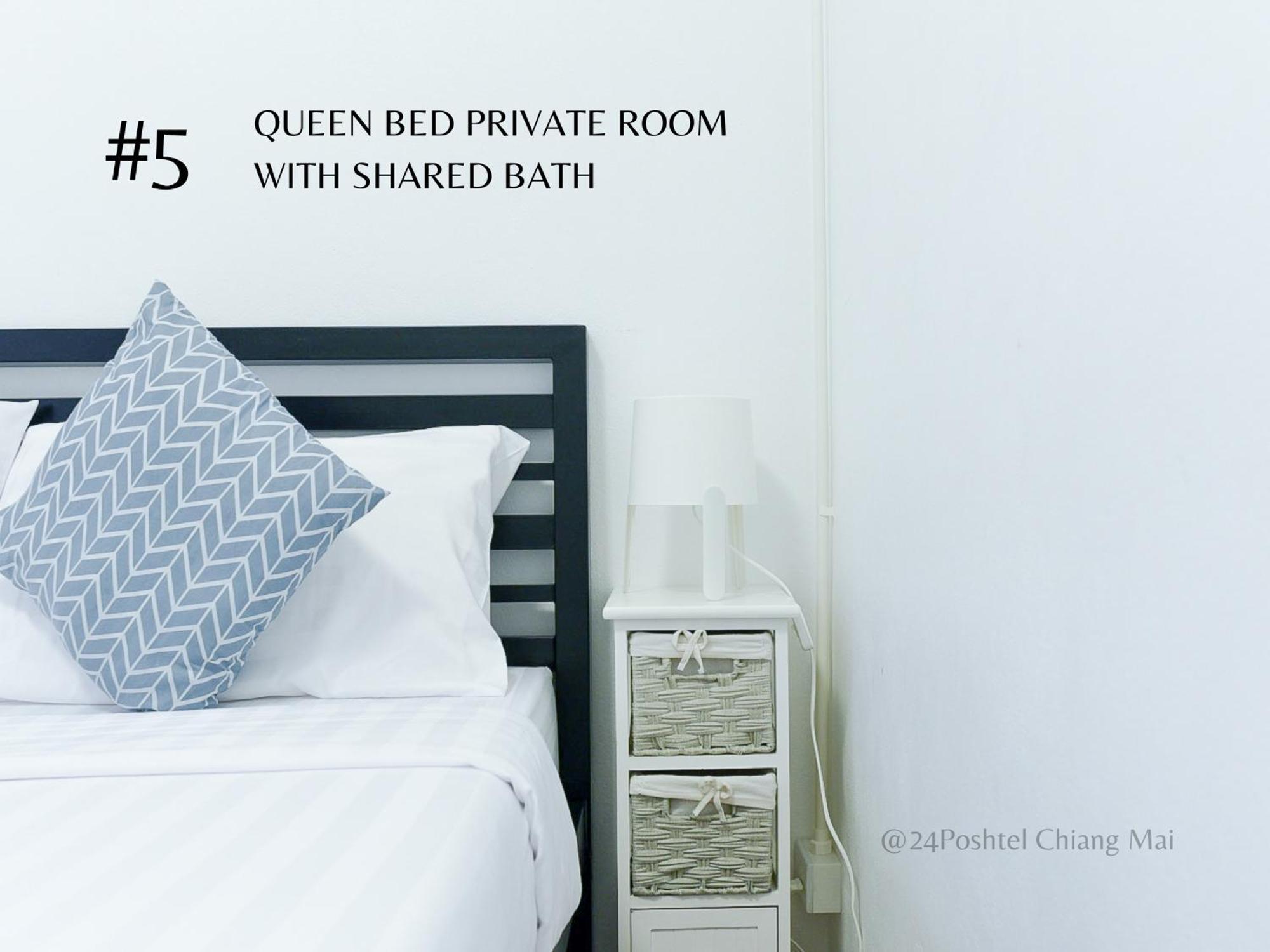 24 Poshtel Chiangmai Hostel Чиангмай Стая снимка