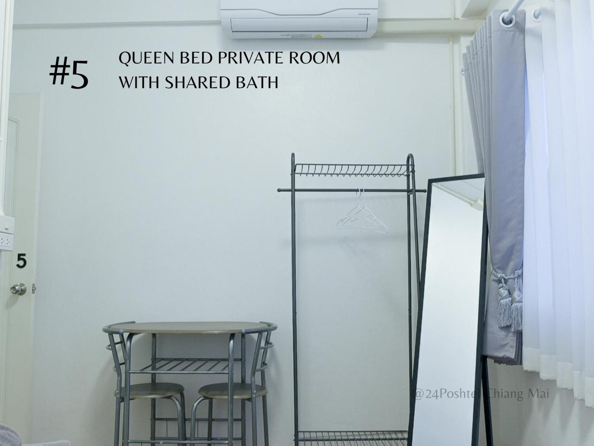 24 Poshtel Chiangmai Hostel Чиангмай Стая снимка